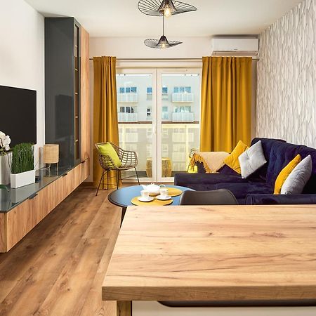 Lumina Luxury 3-Rooms Apartments With Parking Lodź Bagian luar foto