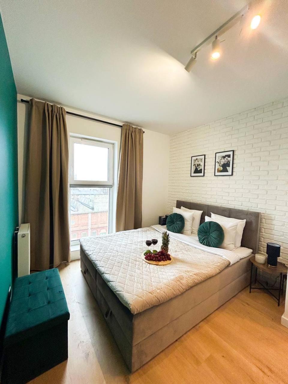 Lumina Luxury 3-Rooms Apartments With Parking Lodź Bagian luar foto