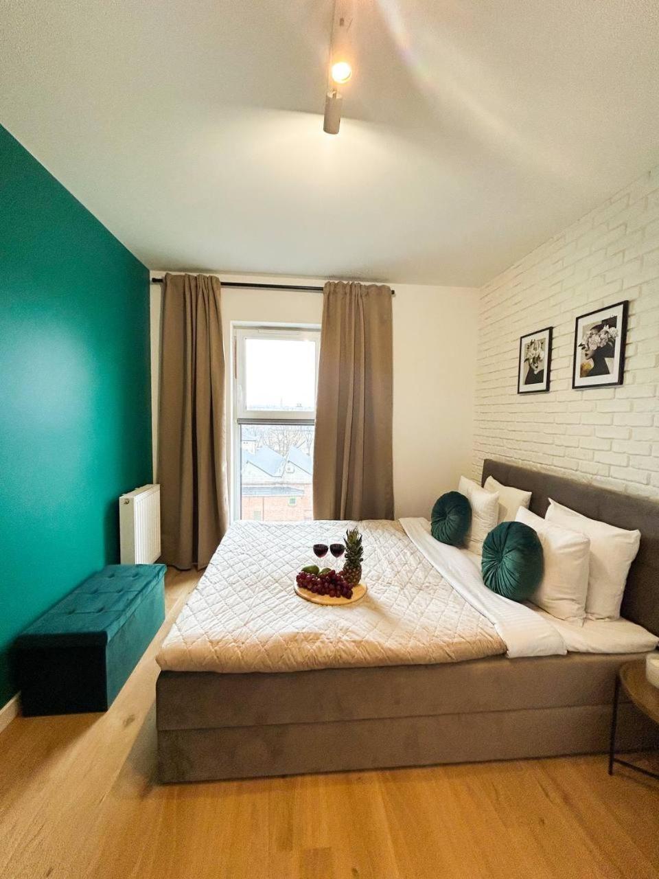 Lumina Luxury 3-Rooms Apartments With Parking Lodź Bagian luar foto