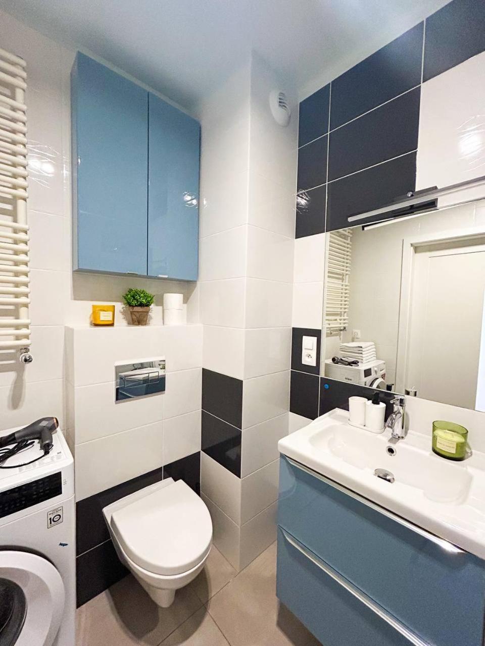 Lumina Luxury 3-Rooms Apartments With Parking Lodź Bagian luar foto